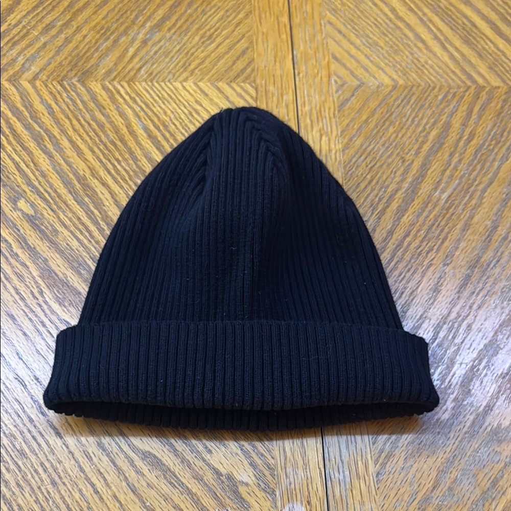 H&M Black Ribbed Knit Beanie